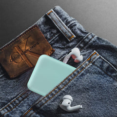Miroir de poche pliable Kintion, lumière activée par bouton, pratique en voyage.