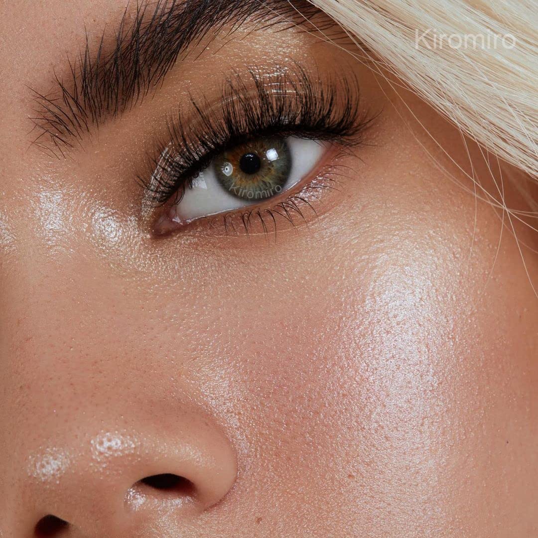 Kiromiro Cils effet plume, 18mm, pour un regard légèrement dramatique.