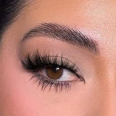 Kiromiro cils wispy D-Curl 15 mm offre un volume subtil.