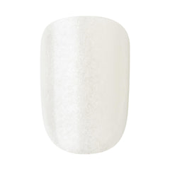 KISS imPRESS Color Sans Colle Mani forme squoval, ajustement naturel et confortable.