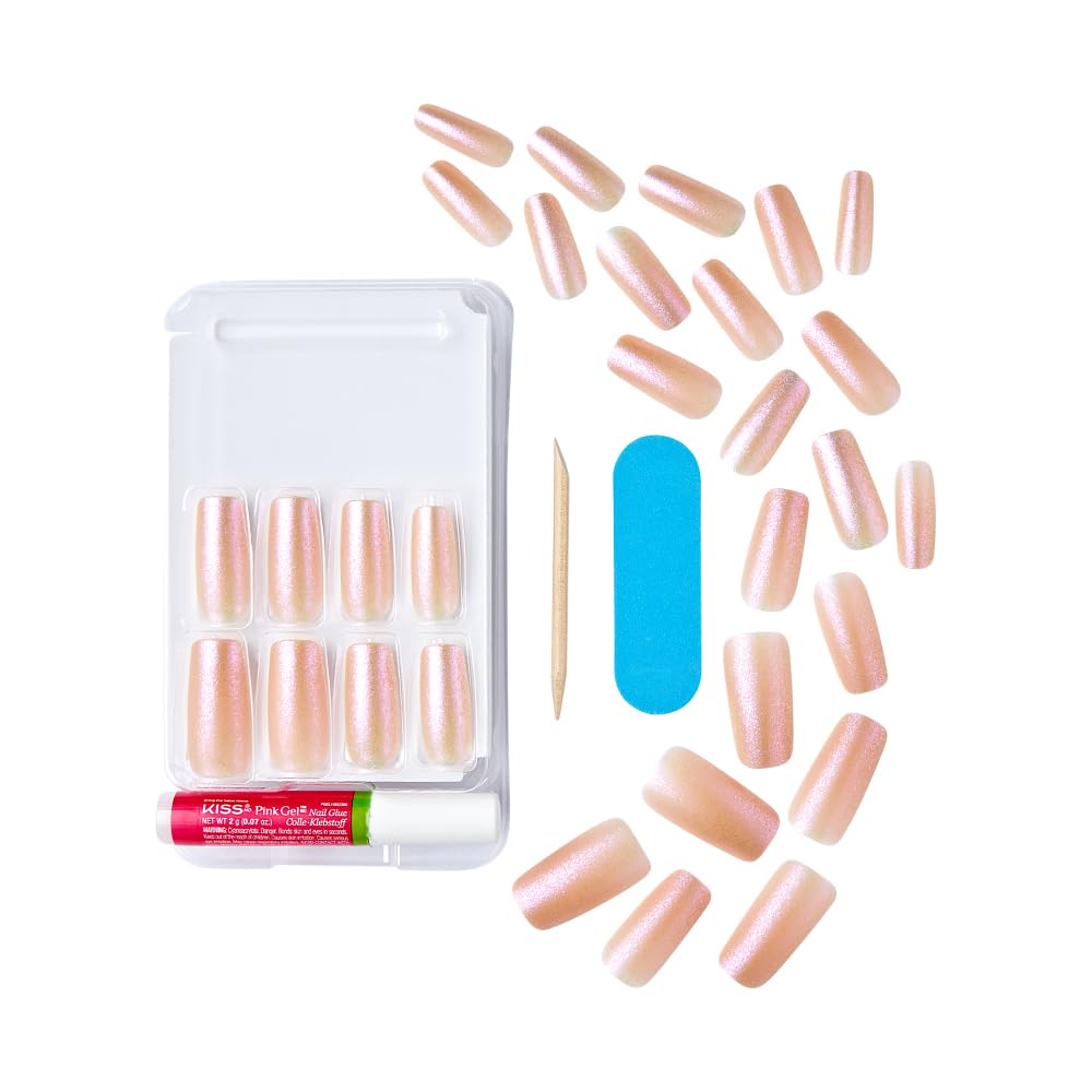 Ongles sculptés KISS: forme carrée-ovale pour un fini naturel.