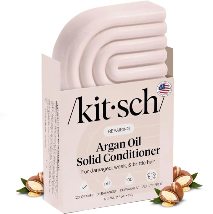 Kitsch barre-conditionneur argan anti-frisottis en action pour cheveux plus lisses et faciles à coiffer.