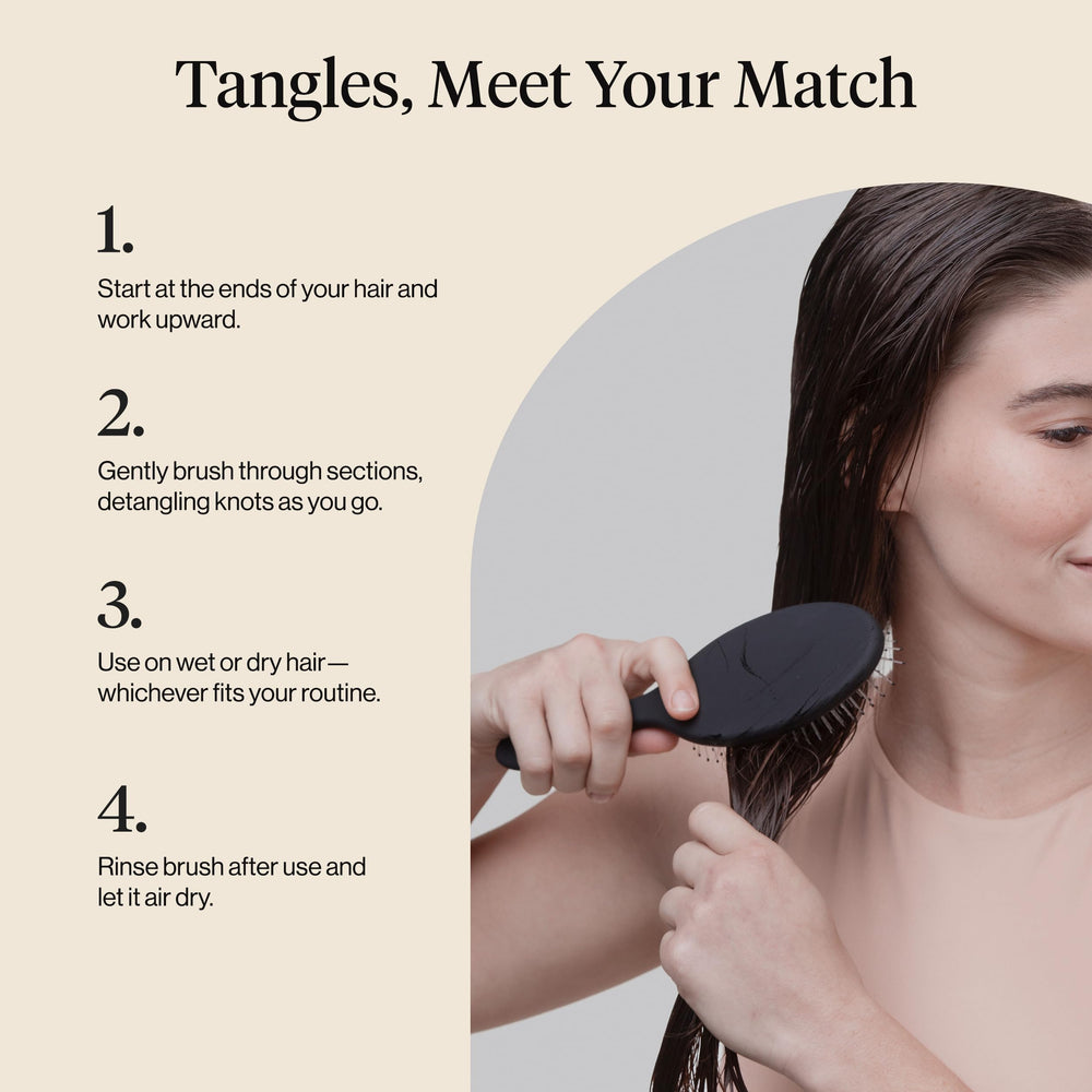 Brosse Kitsch adaptée à tous les types de cheveux y compris bouclés.