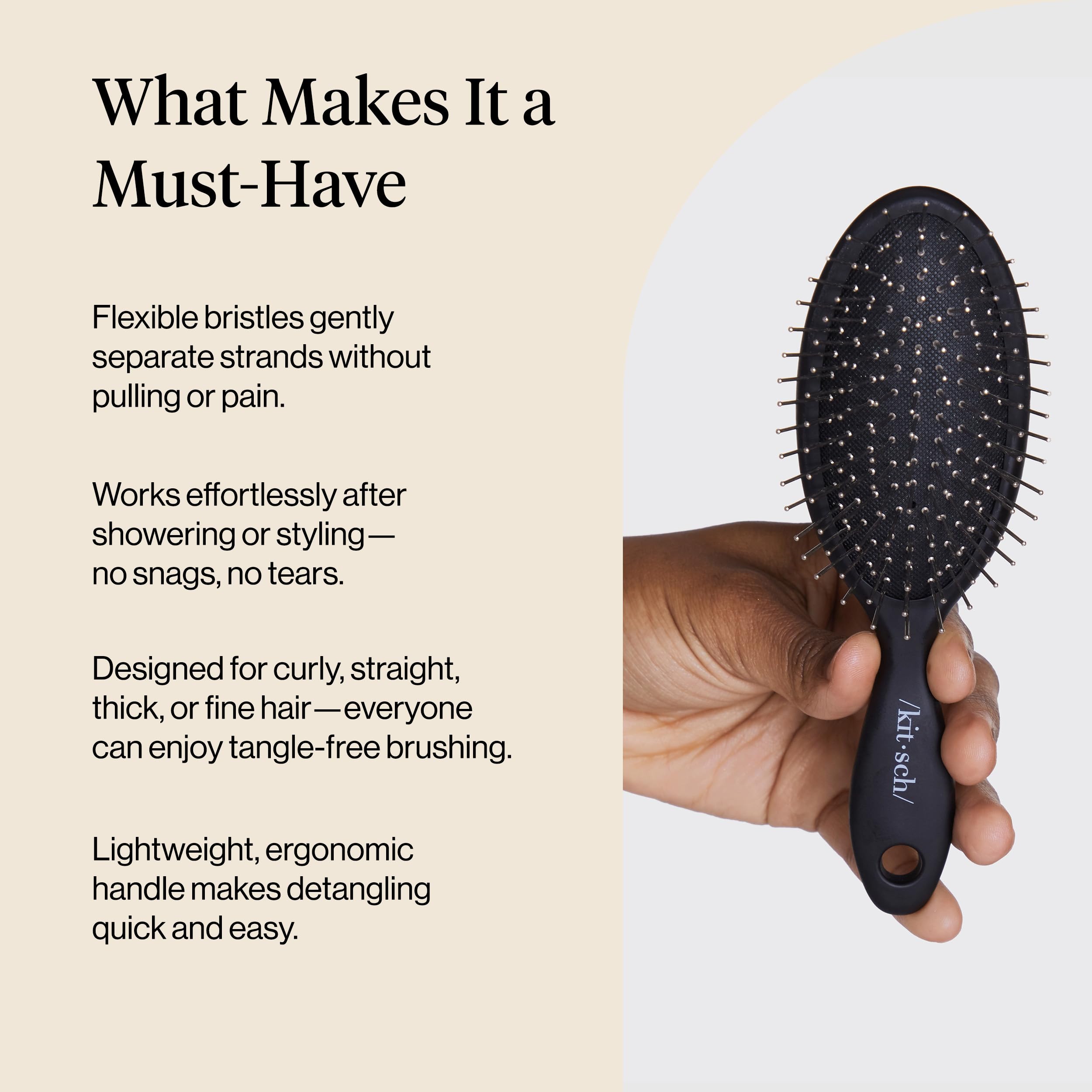 Brosse Kitsch format voyage compact idéal pour sac à main.