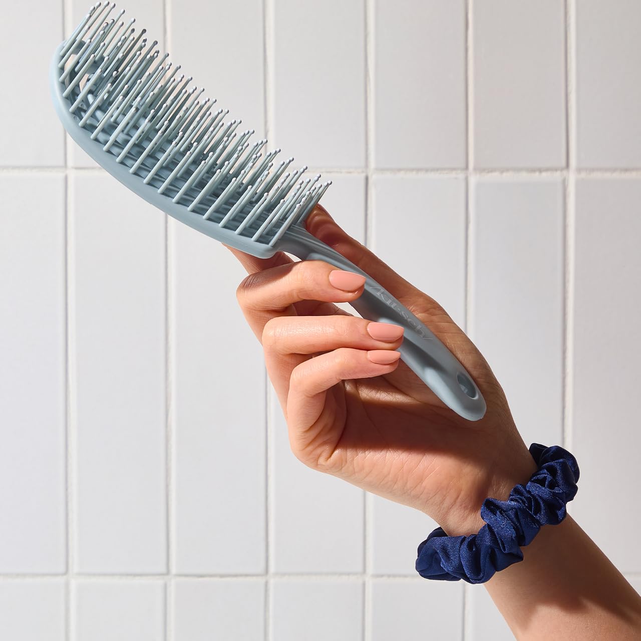 Brosse Kitsch Detangler design durable et recyclable.