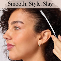 Kitsch Fly Away Stick 2-en-1 pour cheveux et sourcils, usage nomade.