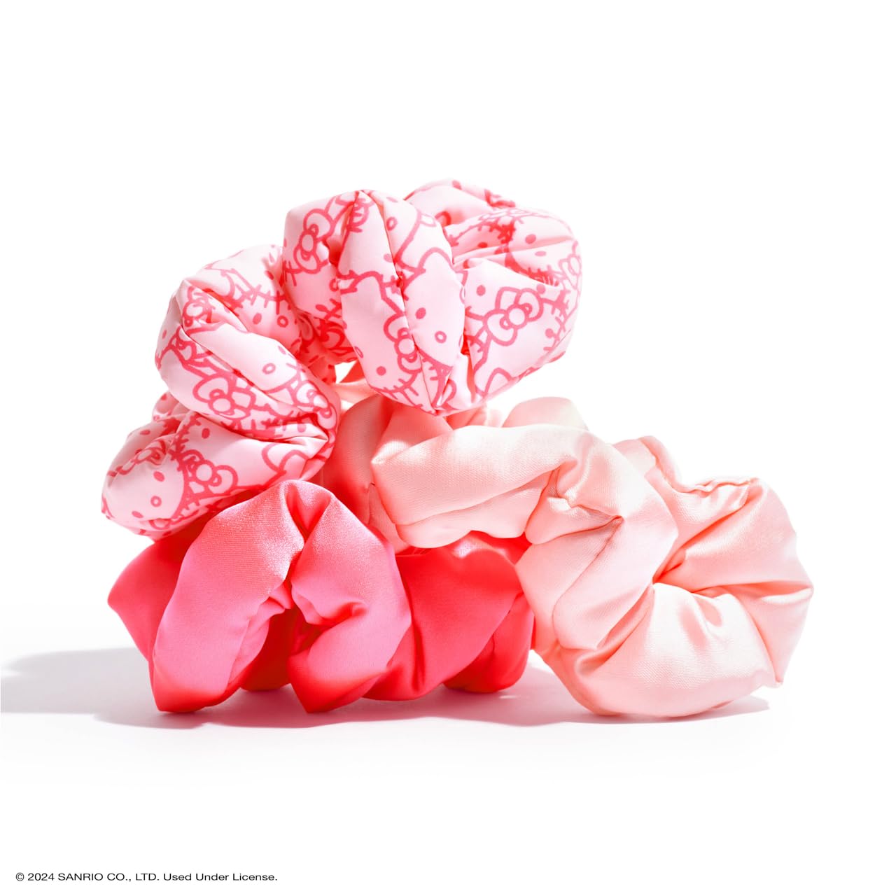 Kitsch Hello Kitty scrunchies design volumineux apportant volume sans tiraillement.