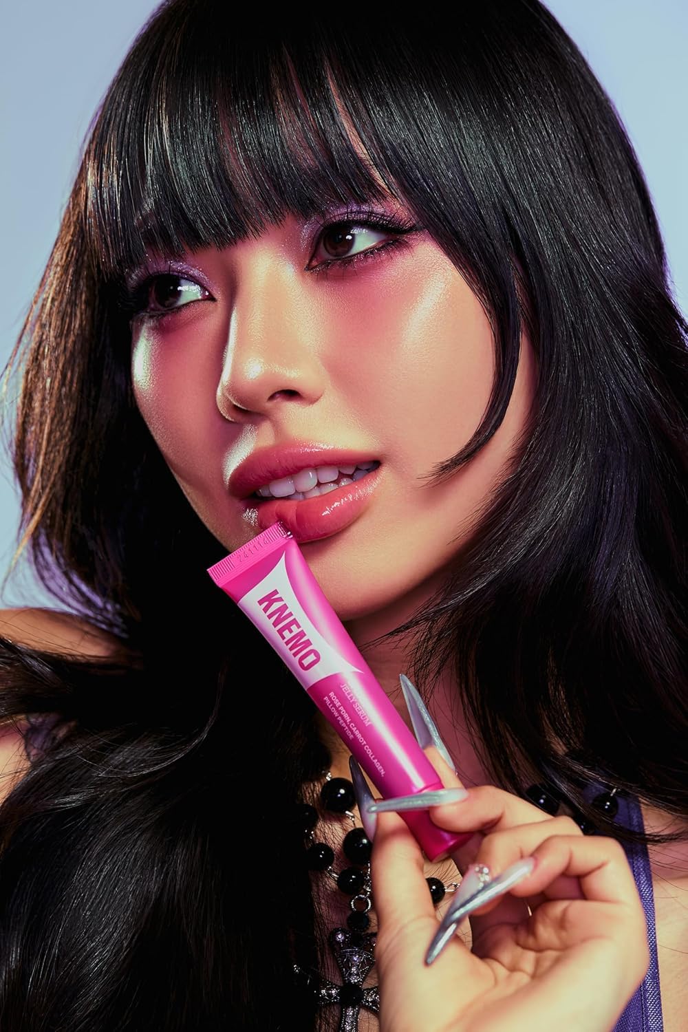 KNEMO LipLock Jelly Serum fini satinée: look brillant sans effet collant.