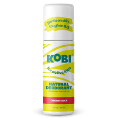 Déodorant Kobi pour enfant, bouteille cerise, fraîcheur durable pendant l'activité.