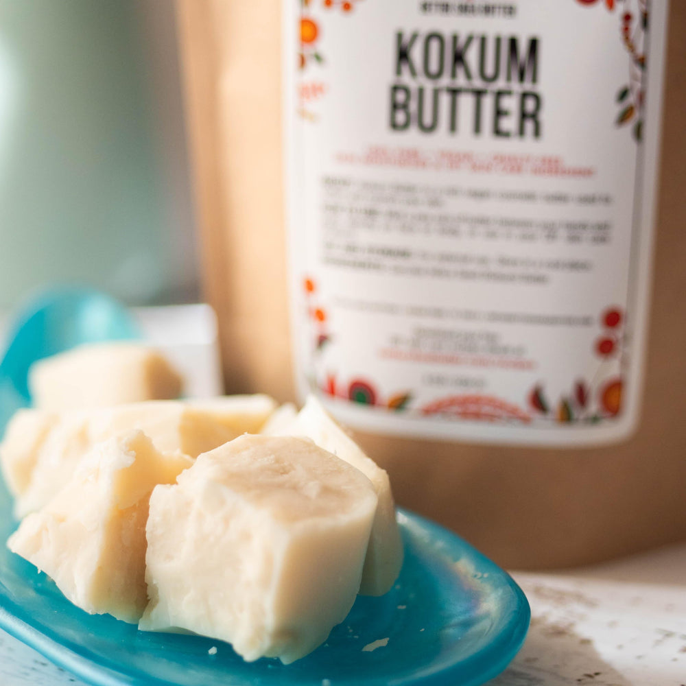 Beurre Kokum cru Better Shea Butter – texture cremeuse qui fond facilement, hydratation rapide.