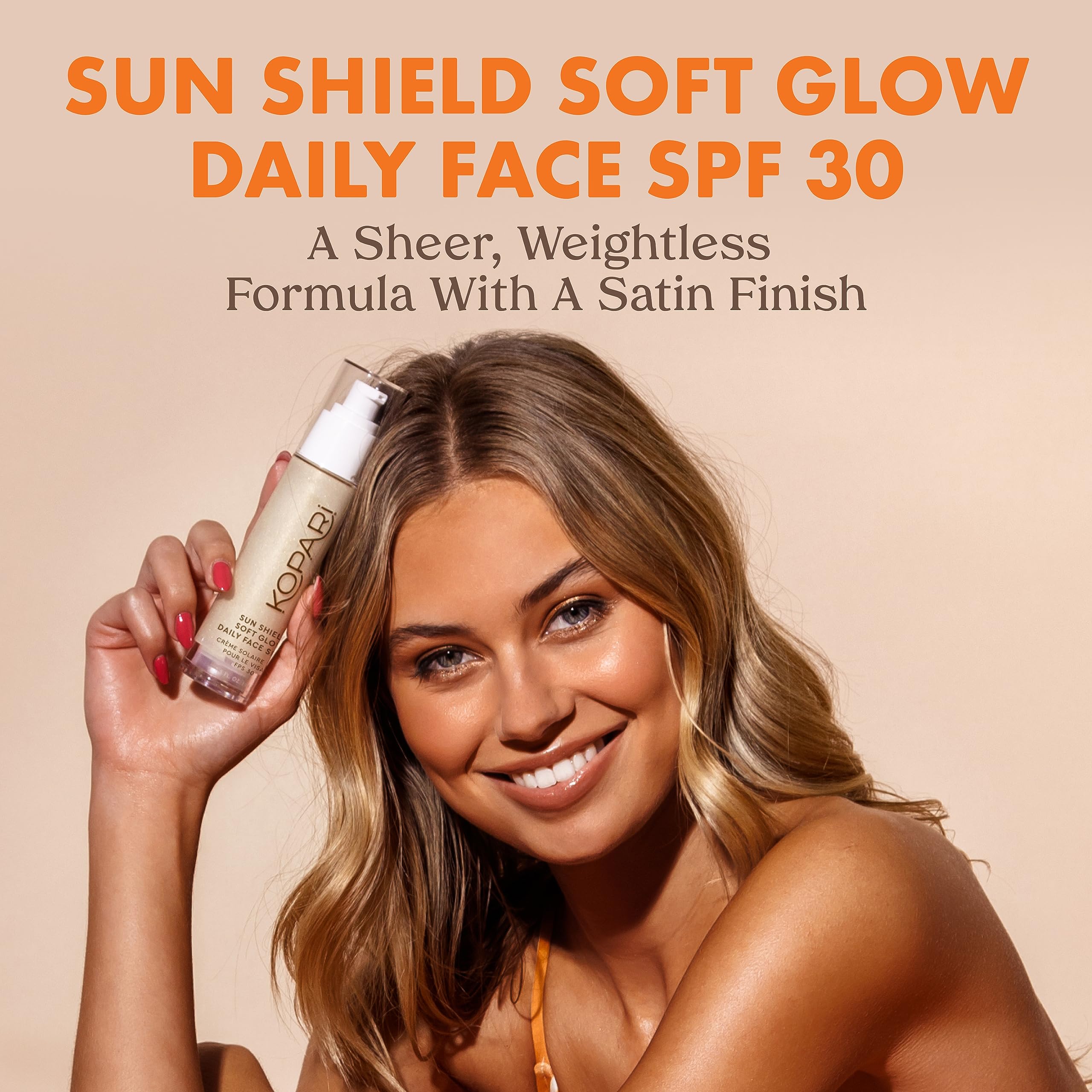Kopari Sun Shield Soft Glow Texture Gel légère prête à l'application sous le maquillage.