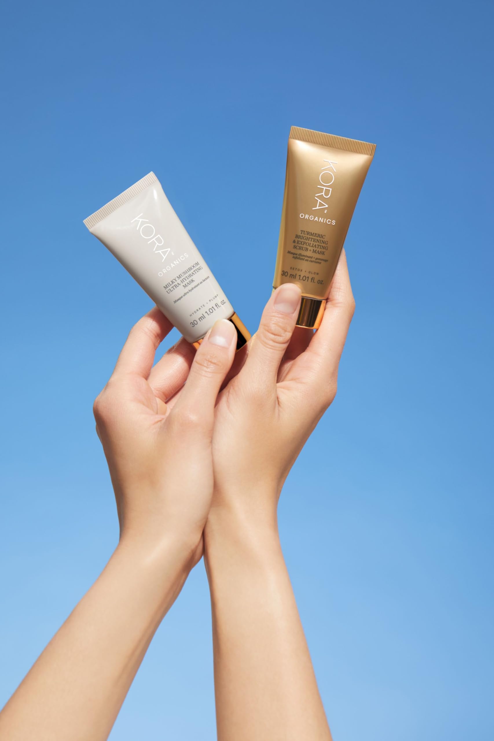 KORA Organics Turmeric, utilisation 2–3 fois/semaine pour un éclat naturel.