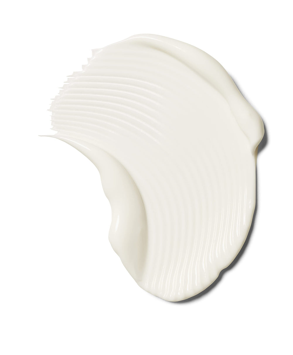 Korres Crème Mains Olive: texture sur peau assure une hydratation légère et efficace.