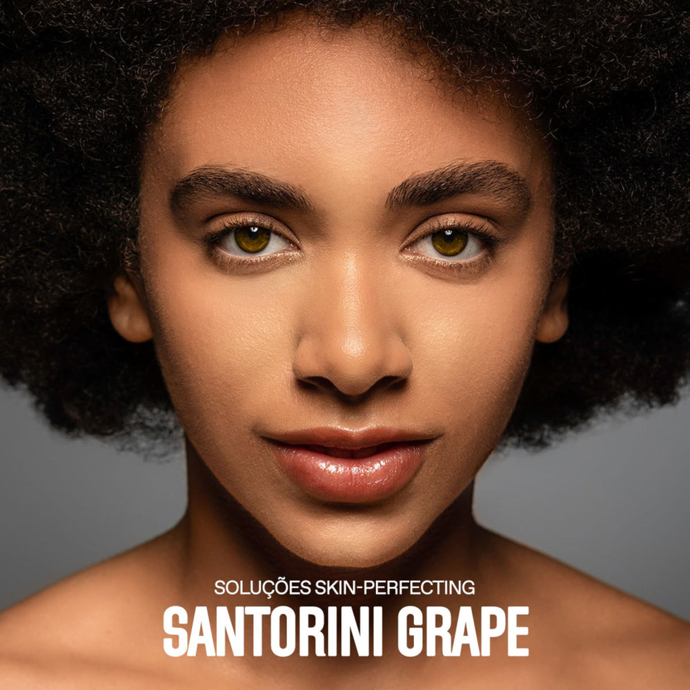 Fini mat et contrôlé par Korres Santorini Grape.