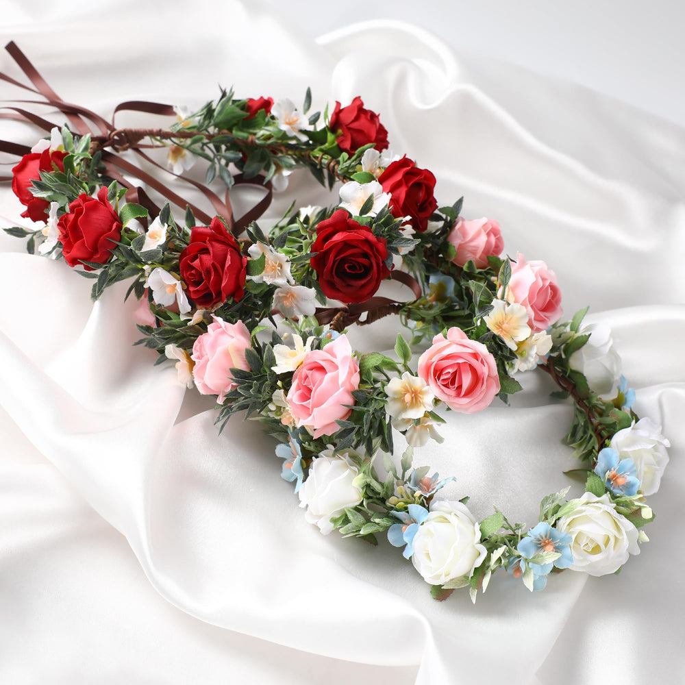KorViSHOW couronne-fleurs-rose-soiree, met en valeur coiffure et sourire.