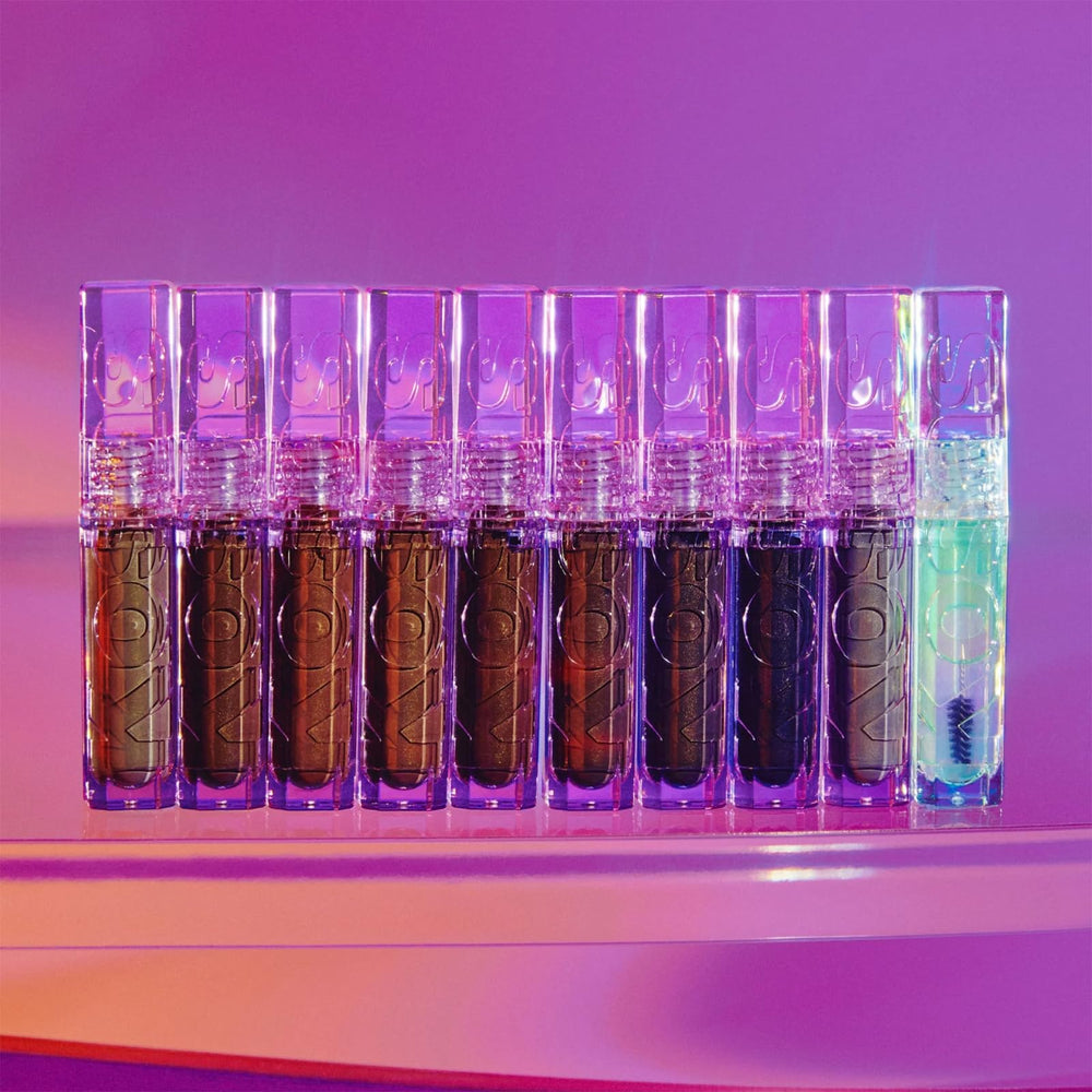 Huile de ricin nourrissante dans Kosas Air Brow pour des sourcils sains.