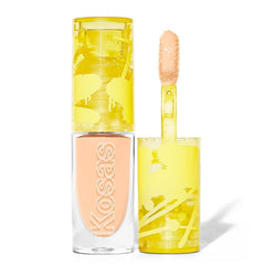 Kosas Revealer Concealer montre la bouteille compacte prête à l’emploi pour retouches rapides et discrètes.