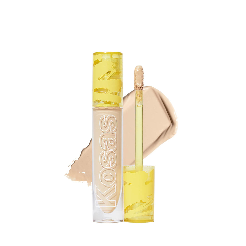 Kosas Revealer Concealer flacon-pompe offrant une couvrance moyenne pour un teint homogène.