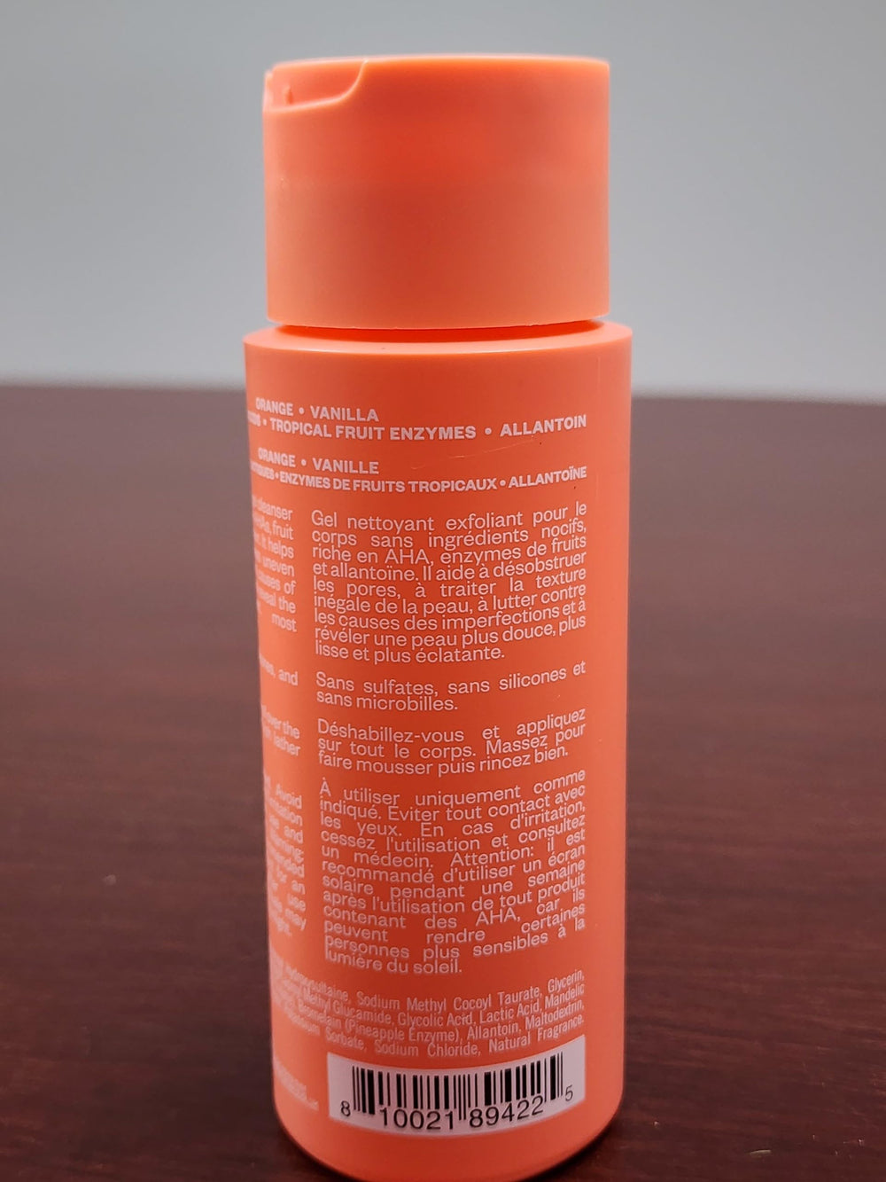 Kosasport pH 5-0 adapté à tous les types de peau.