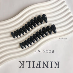 Ongles adhésifs réutilisables KQueenest pour plusieurs manucures sans polissage.
