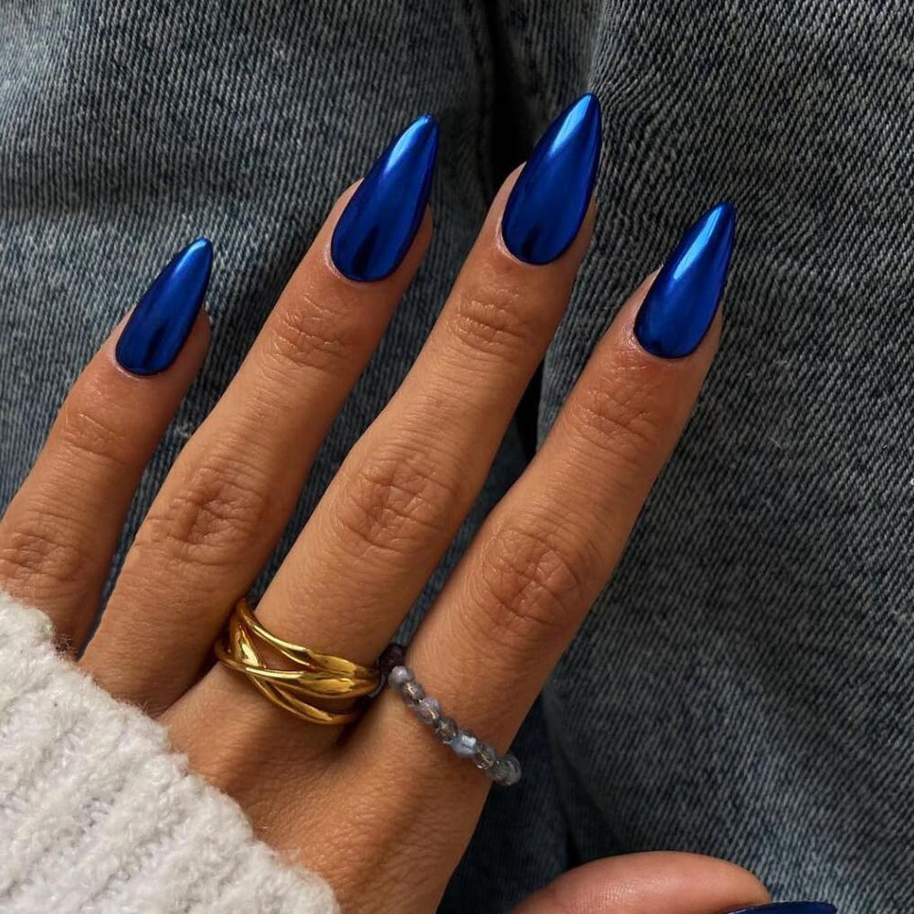 Ongles bleu foncé KQueenest, fini miroir brillant pour occasions chic.