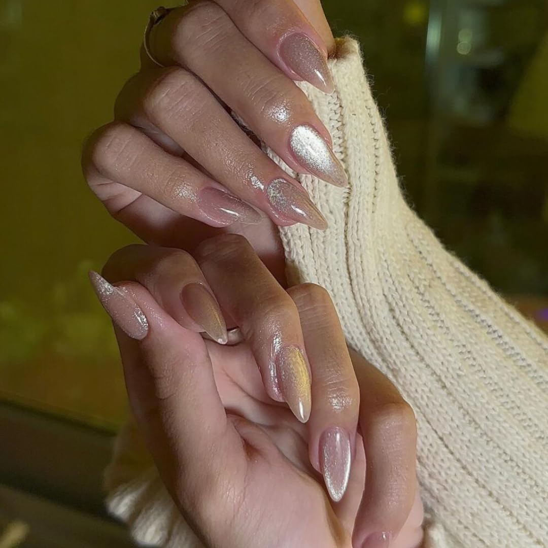 Ongles gel avec revêtement UV KQueenest, brillance longue durée.