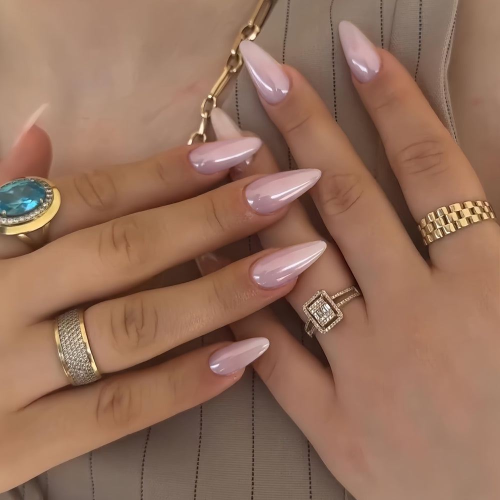 KQueenest ongles miroir rose pale, effet éclat durable et sophistiqué.