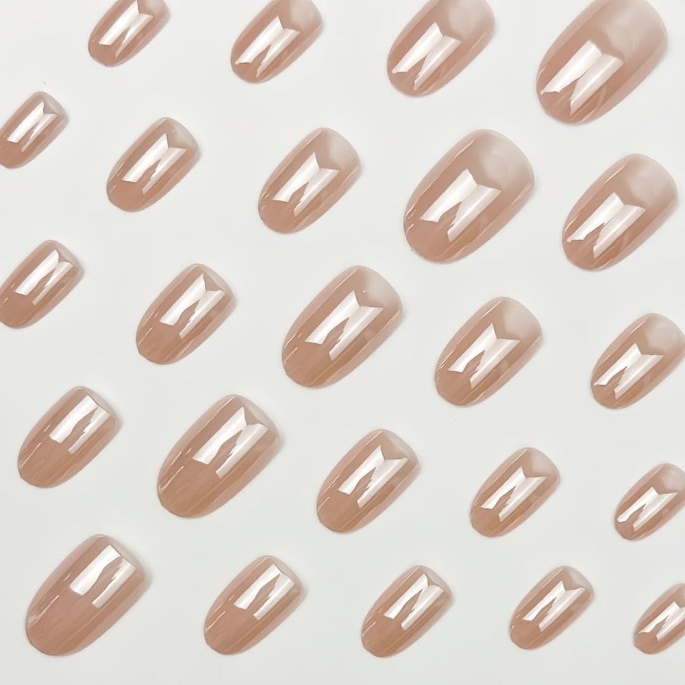 KQueenest ongles chrome nude, fini naturel et élégant au quotidien.