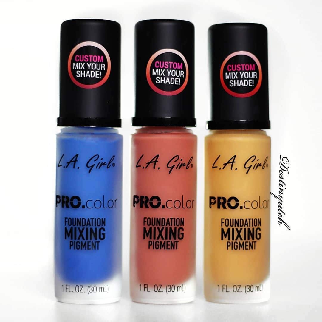L.A. Girl PRO.matte teinte finale sur visage, fini discret et durable.