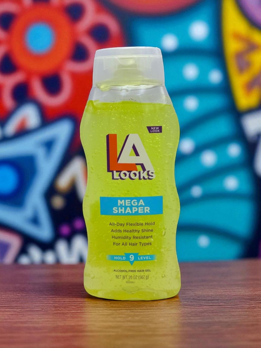 Utilisation au quotidien facilitée grâce à la bouteille de 20 oz.