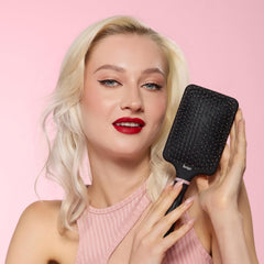 Poignée légère et antidérapante de L'ANGE HAIR pour une prise en main confortable