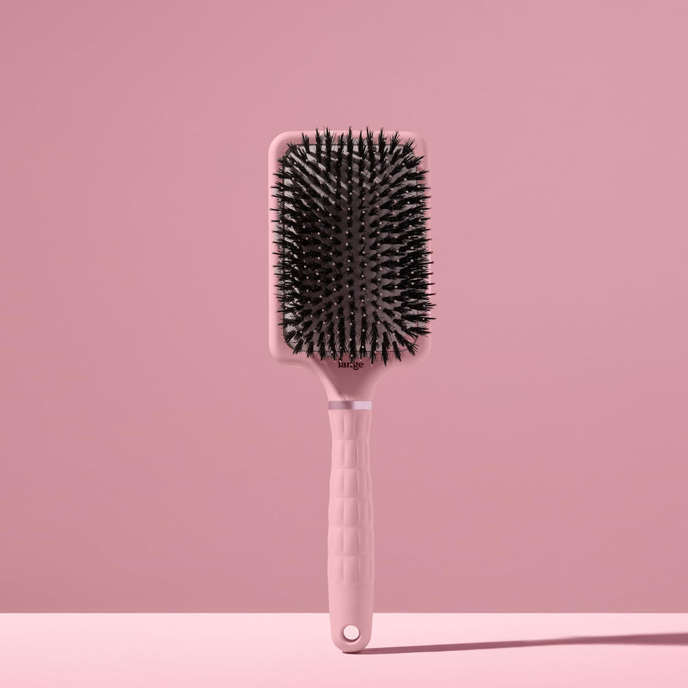 Utilisation quotidienne rapide sur cheveux épais et fins avec ce peigne.