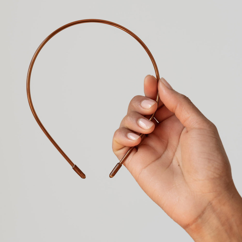 L. Erickson Twiggy Thin Headband tortue - vue arrière pour apprécier la finition marbrée.
