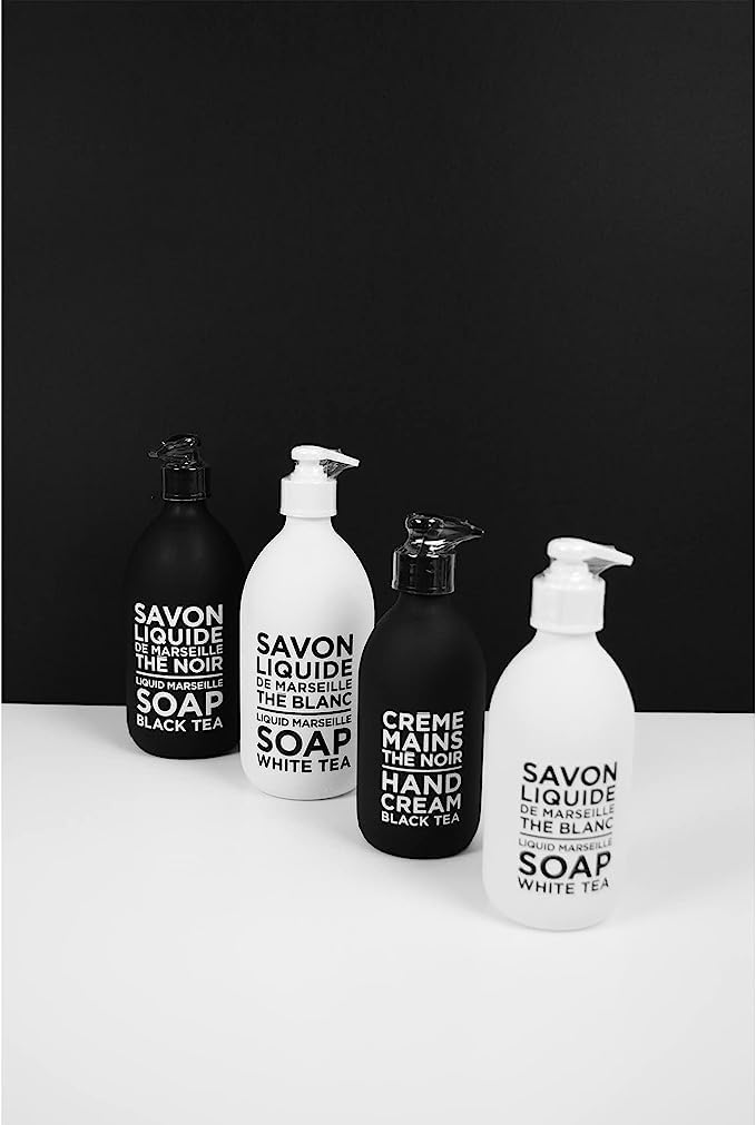 Ambiance salle de bains élégante et apaisante grâce à ce savon.