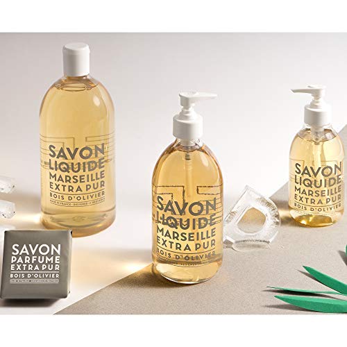 La Compagnie de Provence Savon Bois d'olivier – vue en salle de bain, expérience sensorielle réconfortante.