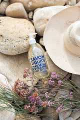 Huile d'olive et huile de raisin apportant douceur et hydratation naturelle.