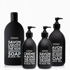 Texture crémeuse La Compagnie de Provence pour une hydratation légère.