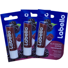 Labello Blackberry Shine, lot 3, hydratation durable et pratique.