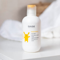 LABORATORIOS BABE – bouteille émolliente, mousse légère pour enfants, usage quotidien.
