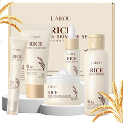 Laikou Nettoyant Riz — nettoyage en douceur pour peau prête à l'hydratation.