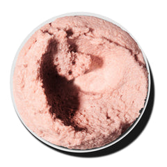 LaLicious gommage anniversaire – gros plan sur les grains de sucre exfoliants