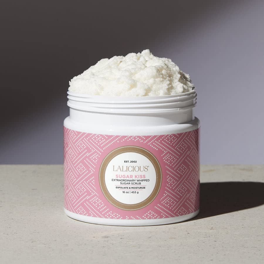 LaLicious Gommage Kiss — texture mousseuse pour une application homogène sans effort.