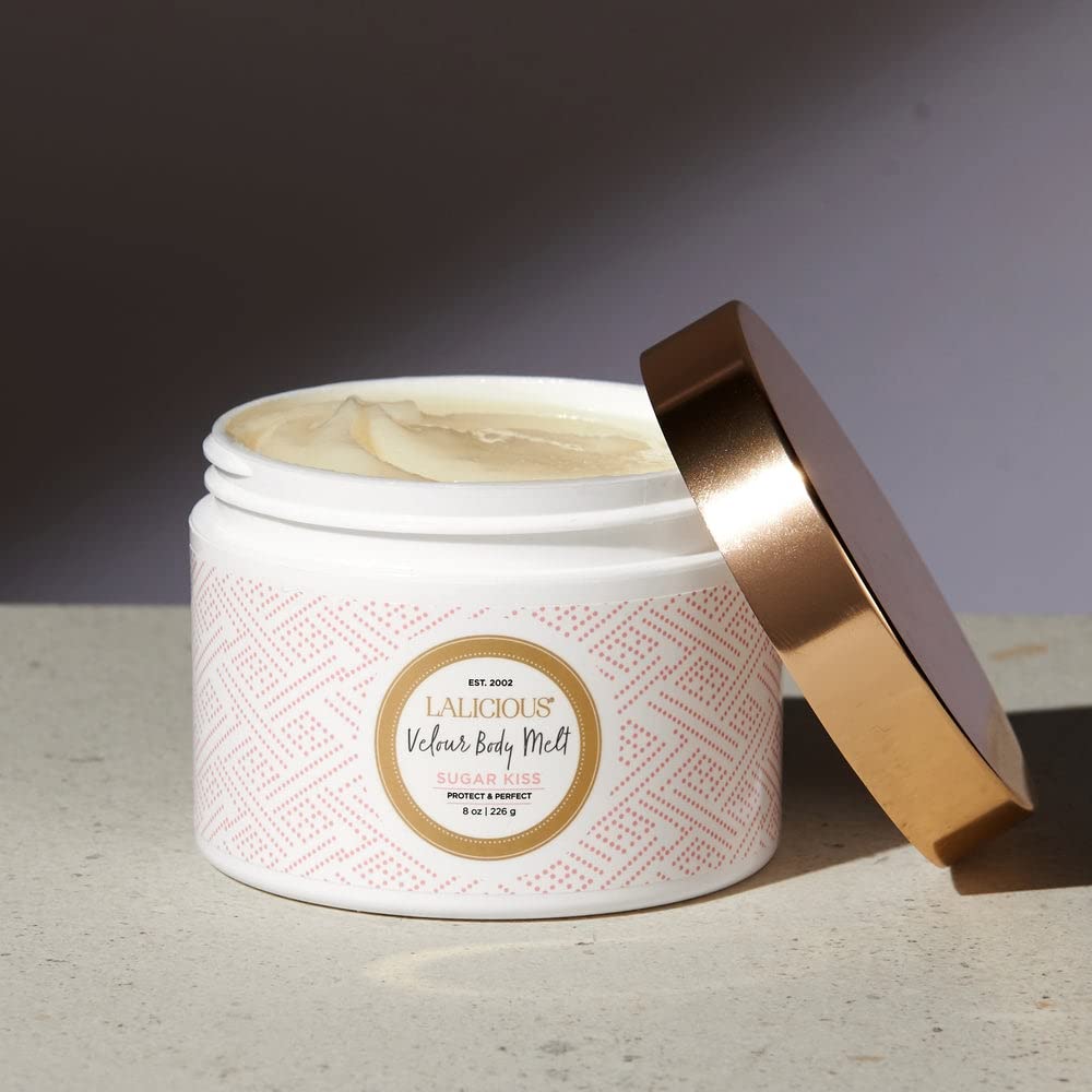 LaLicious Sugar Kiss Velour Body Melt masque les cheveux pour créer de la douceur.