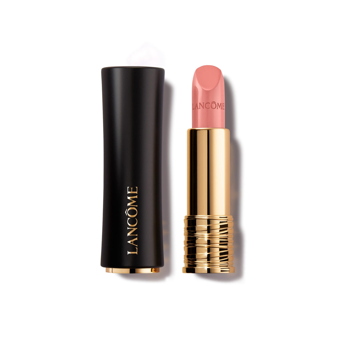 Lancôme L'Absolu Rouge Hydratant dans son étui compact, idéal pour retouches en déplacement.