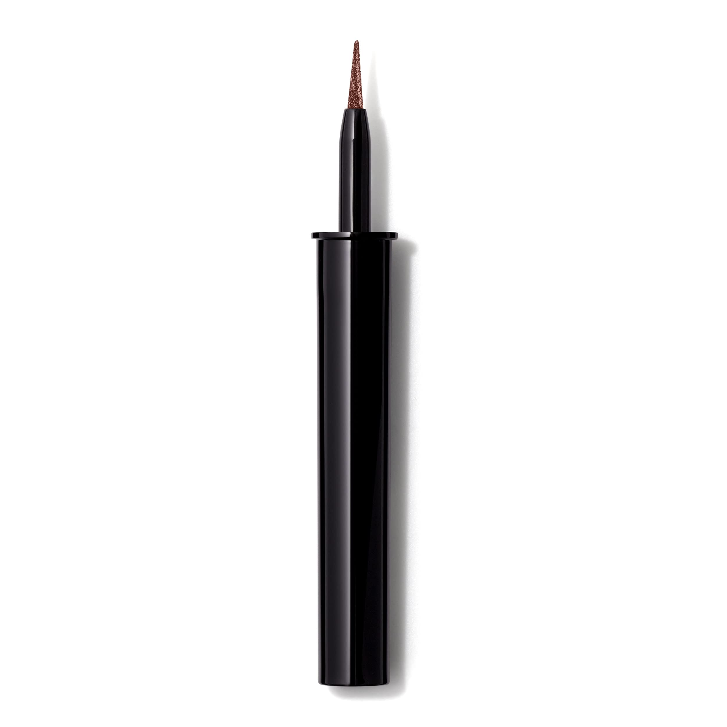 Lancôme Artliner feutre précis pour une application nette et durable.