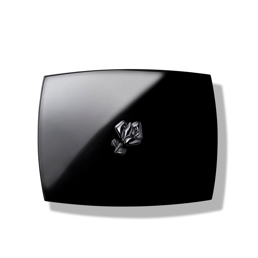 Lancôme Blush Subtil pinceau inclus pour une application précise.
