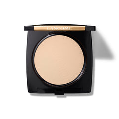 Lancôme Dual Finish poudre compacte naturelle pour un fini frais et durable.