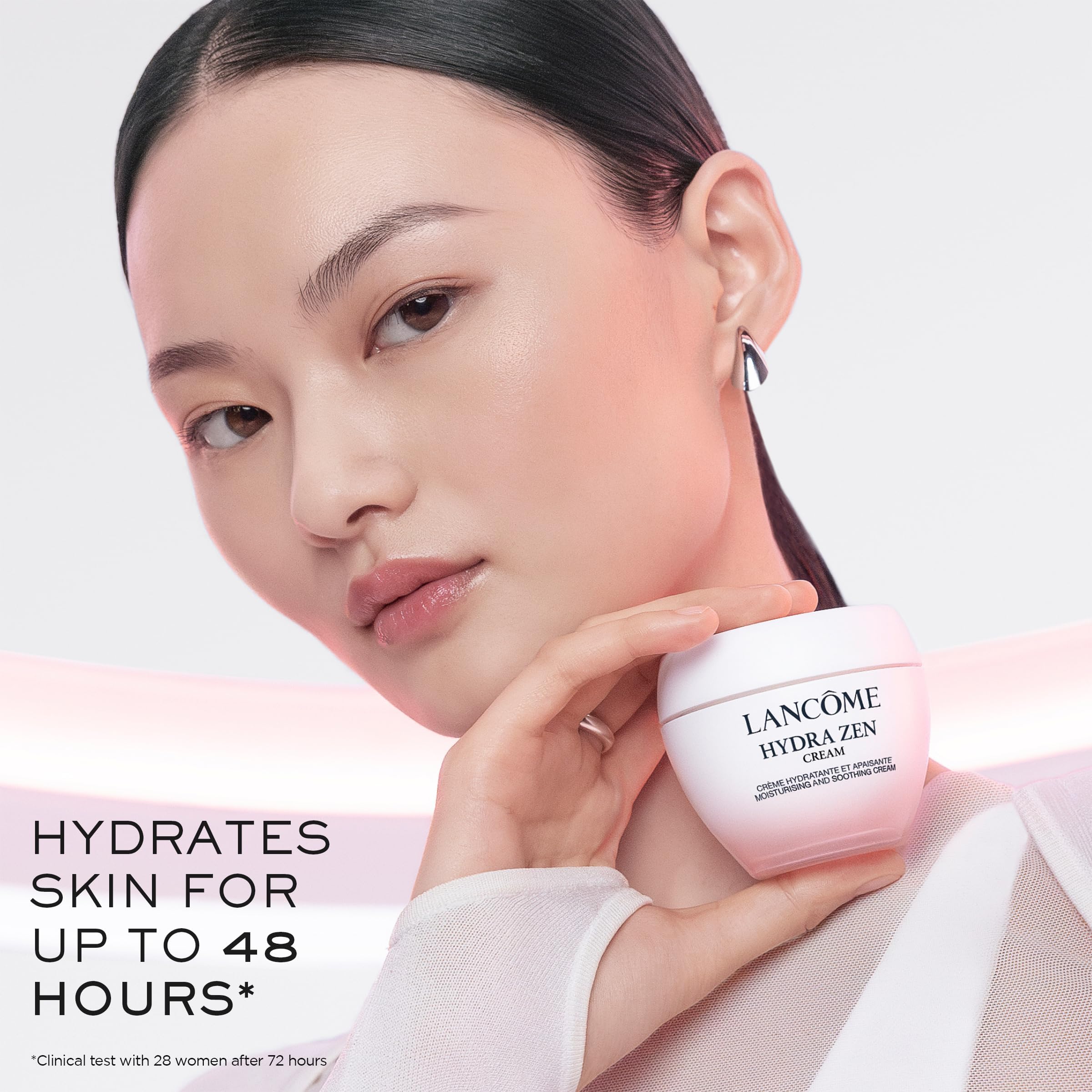 Hydra Zen application matin: prépare la peau pour la journée.