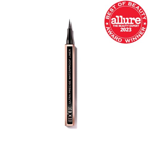 Lancôme Idôle Liner pigment noir lumineux pour une couleur satinée durable.