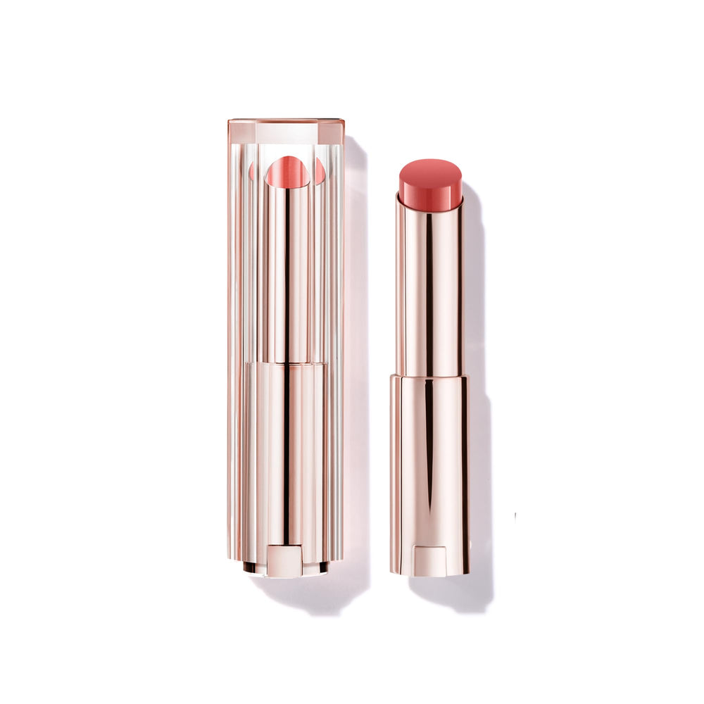 Lancôme Lip Idôle Butterglow application douce pour brillance et hydratation.